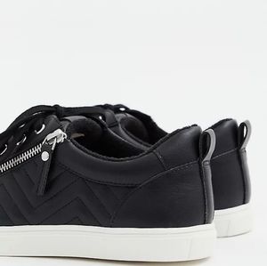 BLACK FAUX LEATHER ZIP SNEAKER (12 WW)
